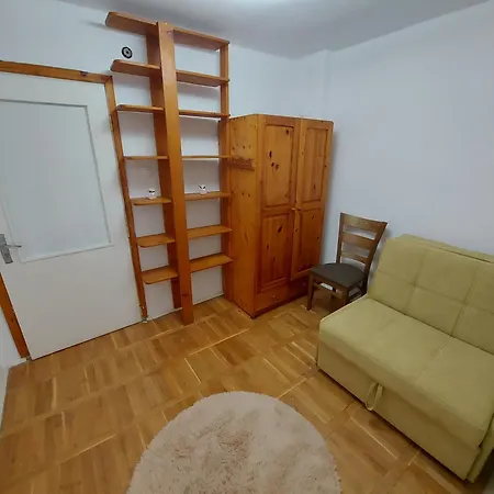 бела