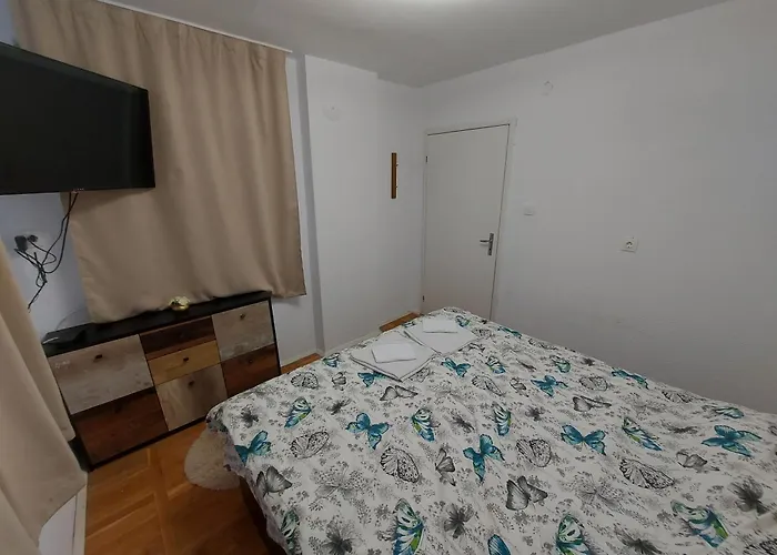 бела Ваканционна къща