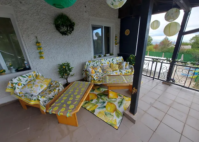 Ваканционна къща бела *