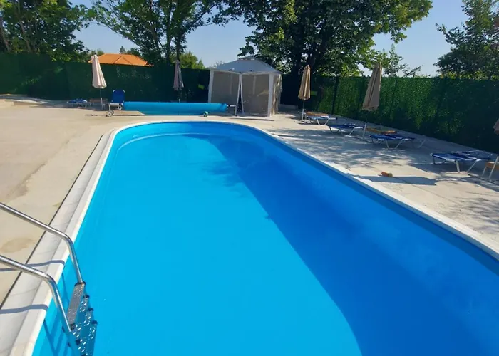 бела * Търговище